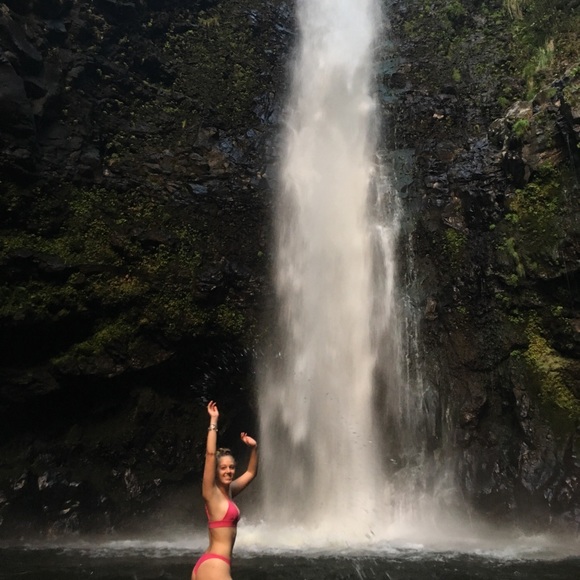 Meet your Posher, Geneva - Picture 2 of 4